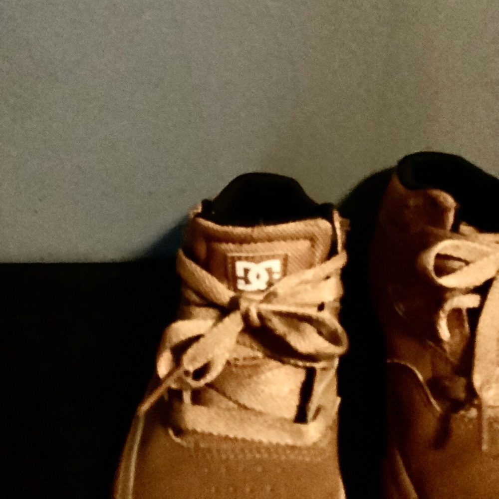 Tan Low-Top Sneakers with Suede Upper - Picture 6 of 6